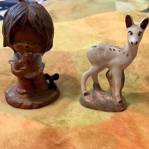 Charming Ceramic Figurine Set - Brown and White